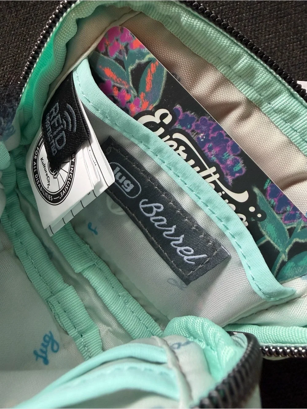 Lug Barrel CloudGo Zip Pouch Wallet – Aquamarine Blue